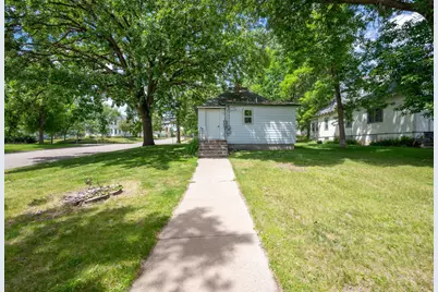 402 7th Street NE, Staples, MN 56479 - Photo 18