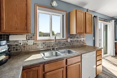 3126 32nd Street S, Moorhead, MN 56560 - Photo 10