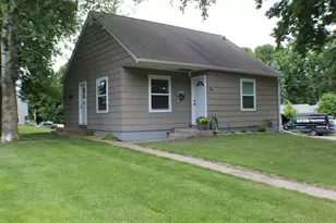 23 W Pike St, Osakis, MN 56360 - Photo 1