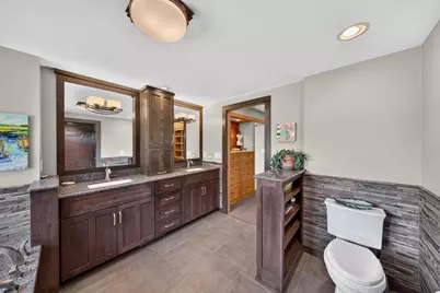 5185 Meadow Crossing Road SW, Rochester, MN 55902 - Photo 32