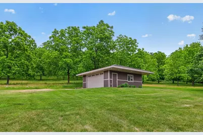 5185 Meadow Crossing Road SW, Rochester, MN 55902 - Photo 8