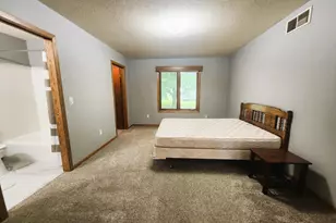 917 N Valley St, New Ulm, MN 56073 - Photo 8