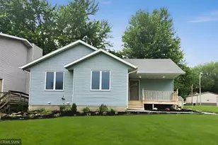 917 N Valley St, New Ulm, MN 56073 - Photo 1