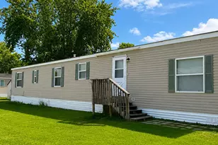 3567 91st Ct NE, Circle Pines, MN 55014 - Photo 4