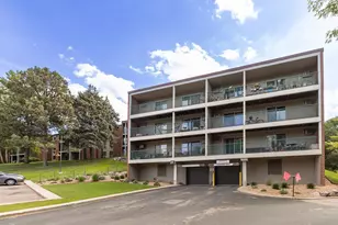 1700 Four Oaks Rd, Eagan, MN 55121 - Photo 2