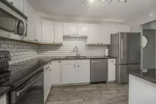 1700 Four Oaks Rd, Eagan, MN 55121 - Photo 4