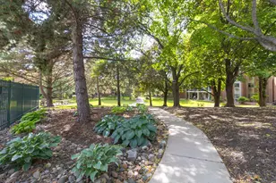 1700 Four Oaks Rd, Eagan, MN 55121 - Photo 34