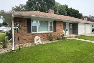 607 Milwaukee St, Lakefield, MN 56150 - Photo 1