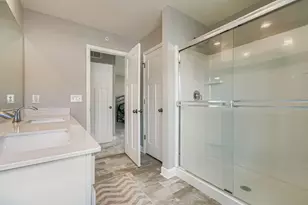 7582 38th St N, Oakdale, MN 55128 - Photo 20