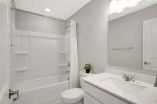11281 Crestbury Dr, Woodbury, MN 55129 - Photo 36