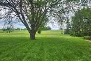 56676 412th St, New Ulm, MN 56073 - Photo 2