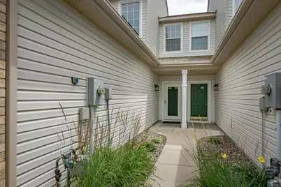 16767 39th Avenue N, Plymouth, MN 55446 - Photo 2