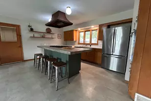710 Lakeview Ave, North Mankato, MN 56003 - Photo 2