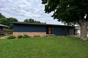 710 Lakeview Ave, North Mankato, MN 56003 - Photo 1