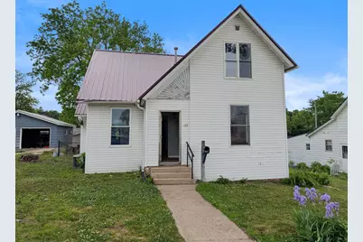 117 E Grant Street, Spring Valley, MN 55975 - Photo 1