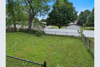 117 E Grant Street, Spring Valley, MN 55975 - Photo 10