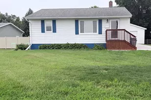 1325 8th Ave N, Moorhead, MN 56560 - Photo 1