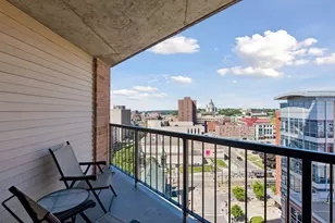 78 10th St E, Saint Paul, MN 55101 - Photo 22