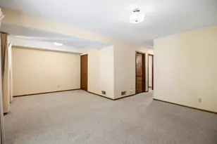 9922 Cavell Ave S, Bloomington, MN 55438 - Photo 22