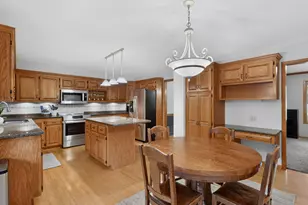 7255 Hollyford Ln NW, Rochester, MN 55901 - Photo 8