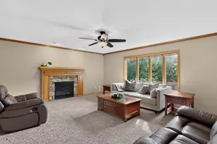 7255 Hollyford Ln NW, Rochester, MN 55901 - Photo 6