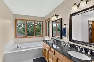 7255 Hollyford Ln NW, Rochester, MN 55901 - Photo 16