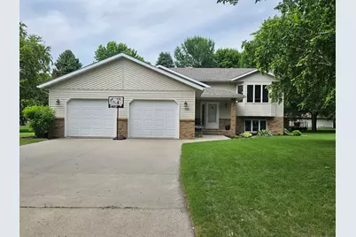 709 8th Avenue SE, Barnesville, MN 56514 - Photo 1