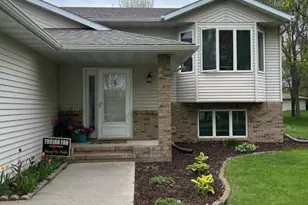 709 8th Ave SE, Barnesville, MN 56514 - Photo 1