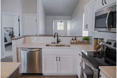 2507 37th Avenue S, Moorhead, MN 56560 - Photo 6
