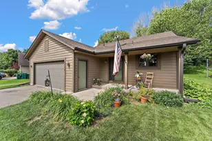 7775 Grinnell Way, Lakeville, MN 55044 - Photo 4