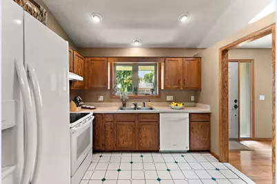 7775 Grinnell Way, Lakeville, MN 55044 - Photo 6
