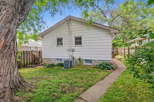 3236 N Indiana Ave N, Robbinsdale, MN 55422 - Photo 26
