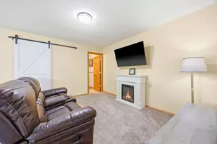 840 Cleveland Ave SW, Hutchinson, MN 55350 - Photo 16