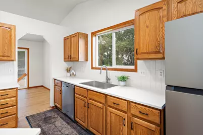 6284 Corwin Court, Inver Grove Heights, MN 55076 - Photo 10