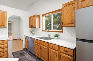 6284 Corwin Ct, Inver Grove Heights, MN 55076 - Photo 10
