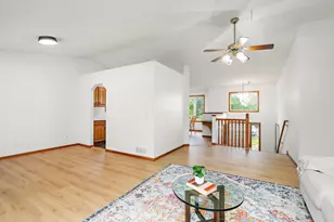 6284 Corwin Ct, Inver Grove Heights, MN 55076 - Photo 6