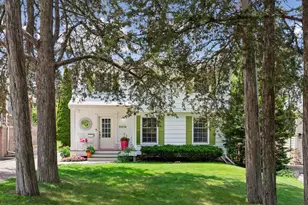 5016 Oxford Ave, Edina, MN 55436 - Photo 1