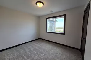 450 Stoneridge Ln NE, Owatonna, MN 55060 - Photo 8