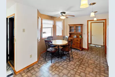 1928 Vierling Drive E, Shakopee, MN 55379 - Photo 8