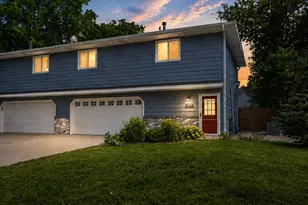 1276 County Rd C E, Maplewood, MN 55109 - Photo 1