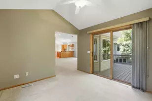 1885 Magnolia Ln N, Plymouth, MN 55441 - Photo 16
