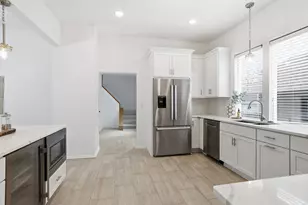 546 Ashland Ave, Saint Paul, MN 55102 - Photo 12