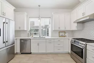 546 Ashland Ave, Saint Paul, MN 55102 - Photo 10