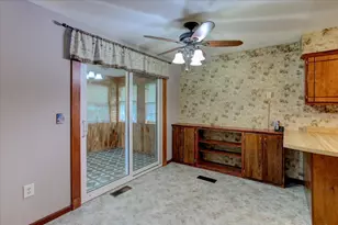 1122 Jerry Ave, Durand, WI 54736 - Photo 8