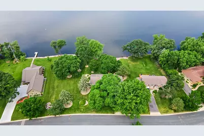 830 Lakewood Drive SW, Hutchinson, MN 55350 - Photo 4