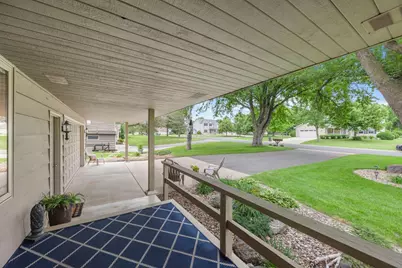 830 Lakewood Drive SW, Hutchinson, MN 55350 - Photo 10