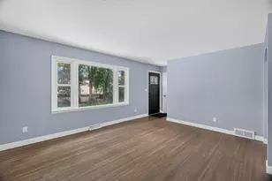 2115 E River Rd NE, Rochester, MN 55906 - Photo 4