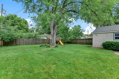 8221 Blaisdell Avenue S, Bloomington, MN 55420 - Photo 24