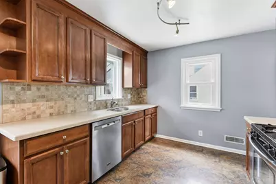 8221 Blaisdell Avenue S, Bloomington, MN 55420 - Photo 6