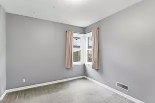 8221 Blaisdell Ave S, Bloomington, MN 55420 - Photo 14